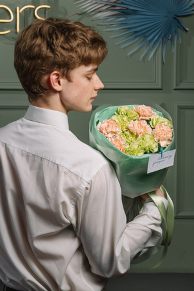 Моно букет 11 диантусов