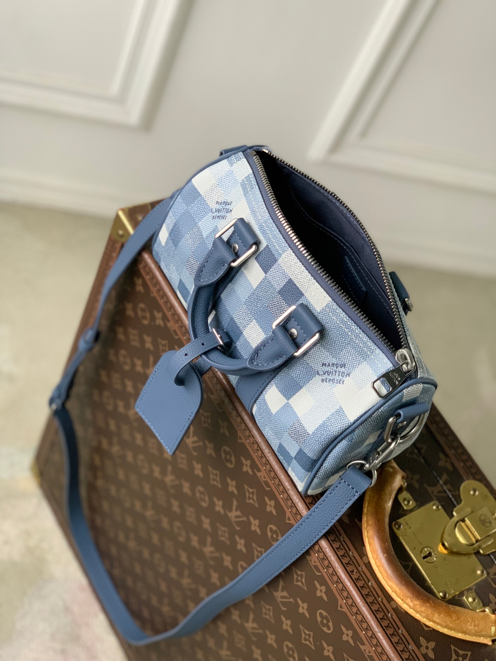 Louis Vuitton Keepall Bandouliere 25