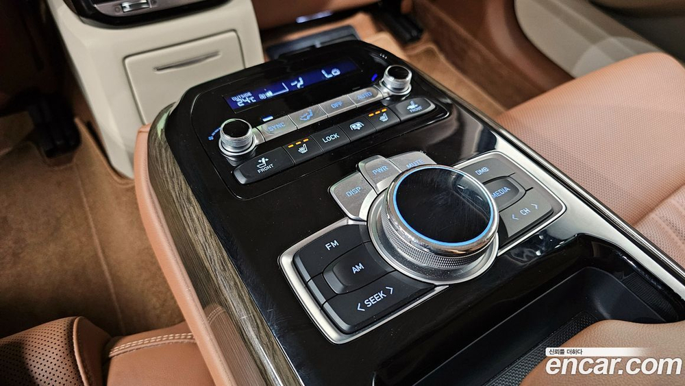 Genesis G90 3.8 AWD (05.2021)
