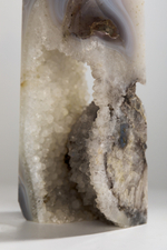 Агат с жеодой призма