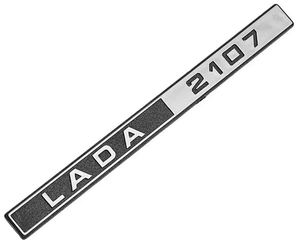 Эмблема большая Lada 2107