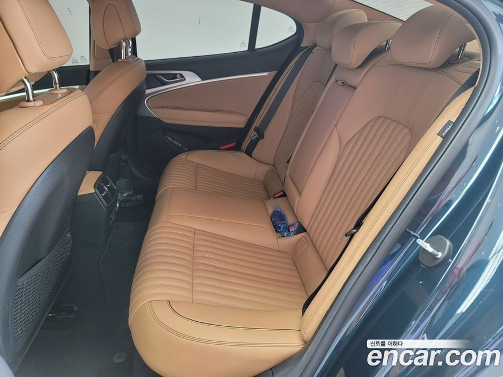 Genesis The New G70 Бензин 2.0T 2WD (09.2022)