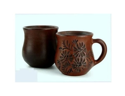 Глиняная кружка.