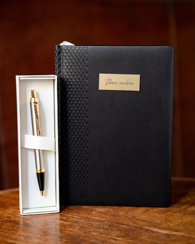 Набор с гравировкой: Ежедневник недатированный и Шариковая ручка Parker IM Metal, цвет: Brushed Meta