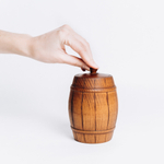 Бочонок для меда, соли, специй, пряностей из цельного куска древесины кедра.  K60