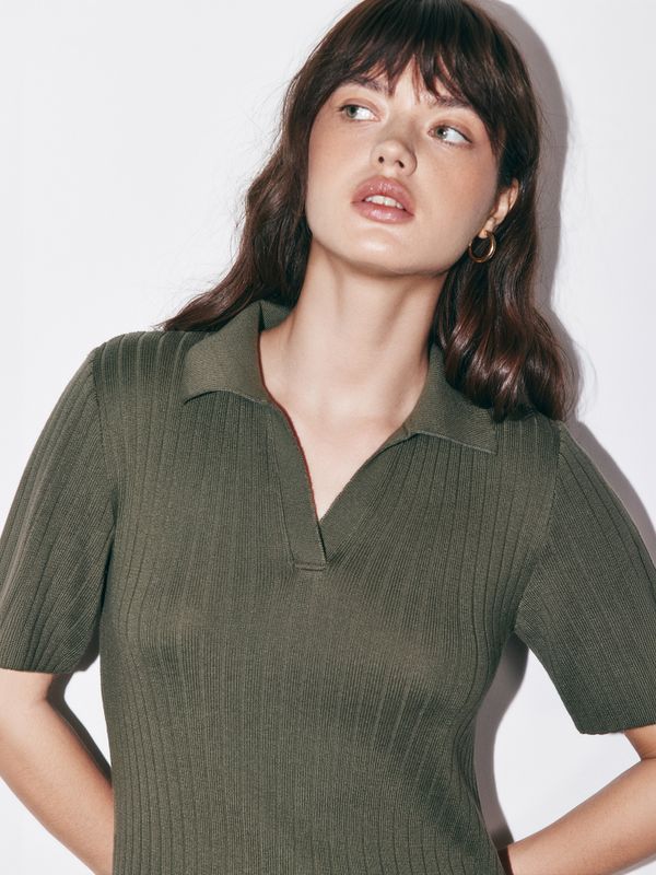 Платье поло вязаное 