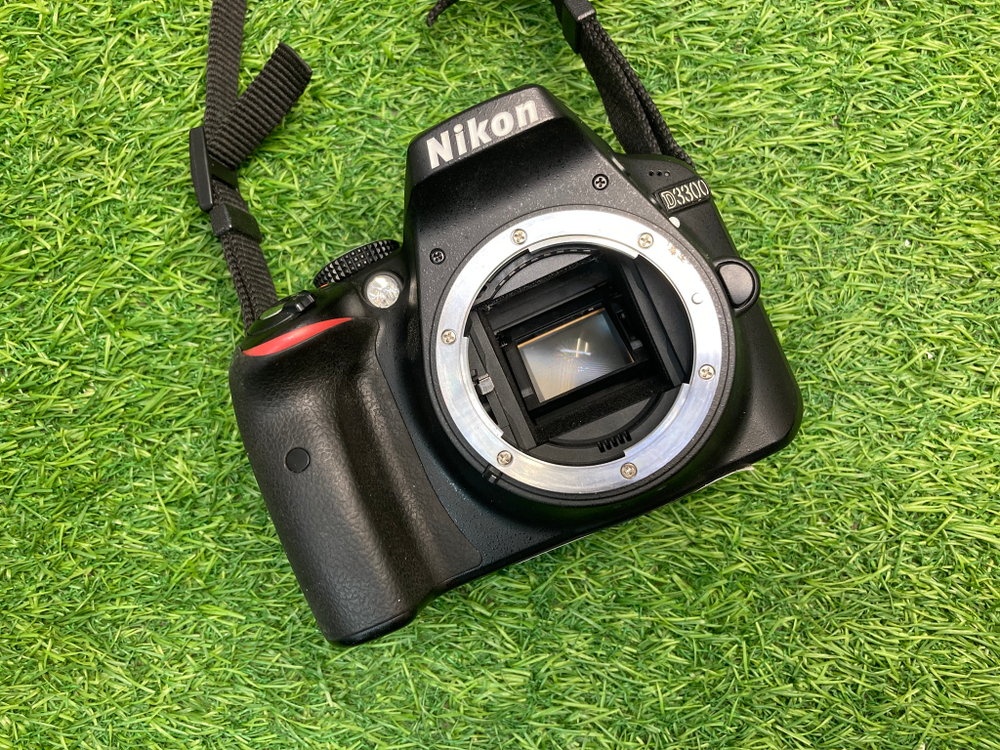 Nikon D3300 + 18-55mm 3.5-5.6G II VR 13.200 кадров
