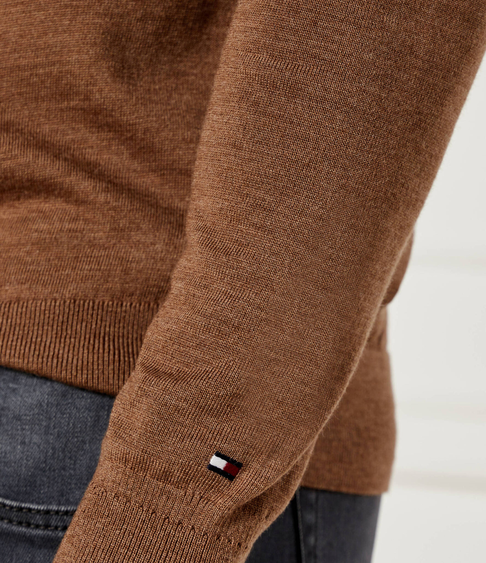 Хлопковый гольф Tommy Hilfiger - коричневый(MW0MW36537)