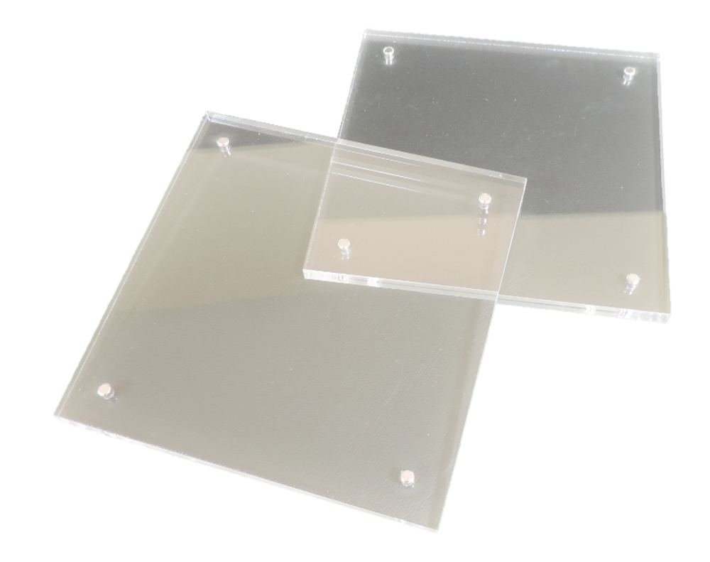 Подставка для постера/двухсторонняя/магниты с 4-х сторон/100*100*10 мм.