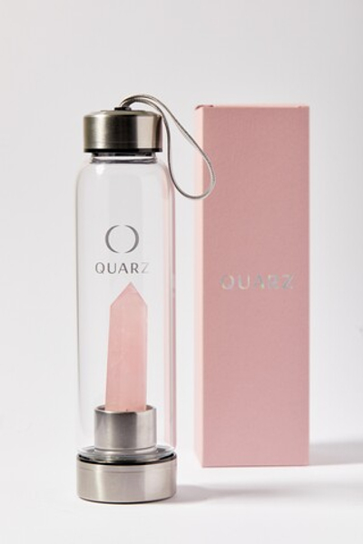 Бутылка с розовым кварцем