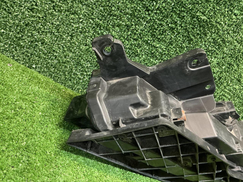 ДХО правый Hongqi E-HS9 (2020-н.в.)