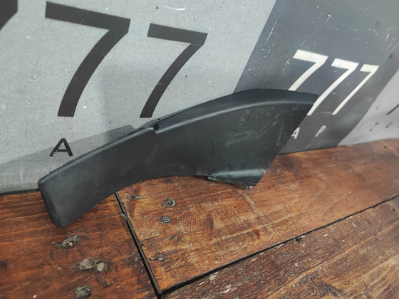 Накладка водостока левая Kia Sorento 3 Prime (UM) 14-20 Б/У Оригинал 86153C5000