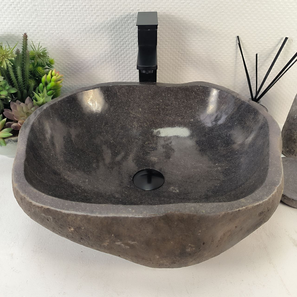 Раковина из речного камня RS-65253 48*42*16 0856