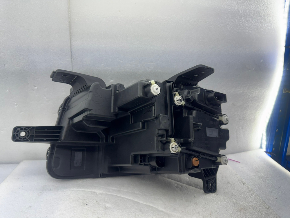 Оригинальная LED фара для XPeng G6 2022-2023