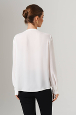 23118 Блузка женская (молочный)