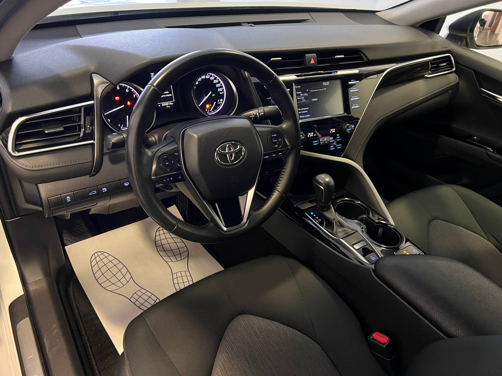 Toyota Camry, 2018 год