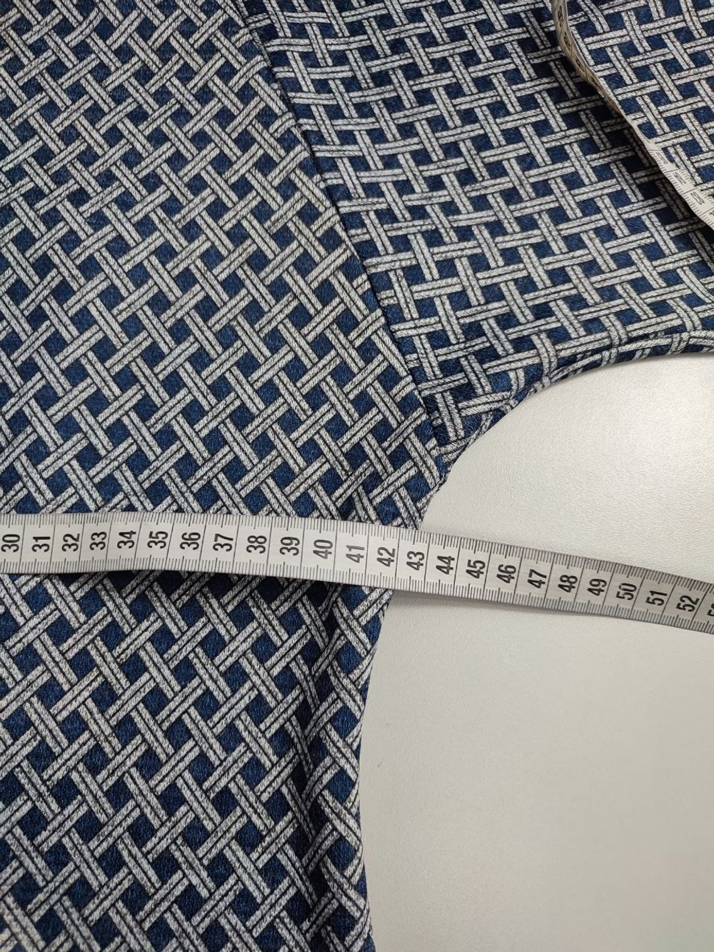 Платье лаконичное 46 размер