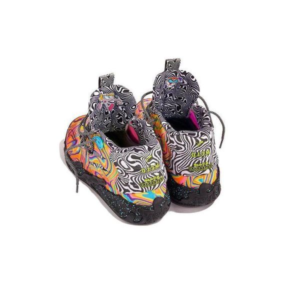 ПУМА МБ.03 Баскетбольные мячи В СЕРЕДИНЕ Черно-красного матча