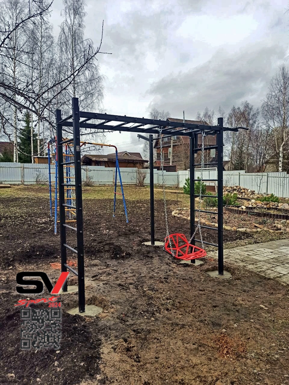 Монтаж уличной шведской стенки Sv Sport Рукоход (4 вертикальных столба)