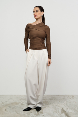 Лонгслив с драпировкой