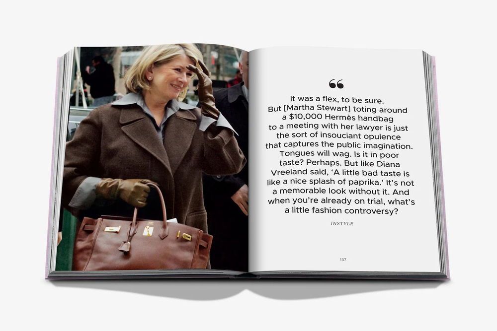 Книга на английском языке Assouline FASHIONPHILE: THE BOOK OF ICONIC BAGS