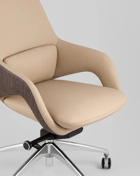 Кресло руководителя Reign бежевый