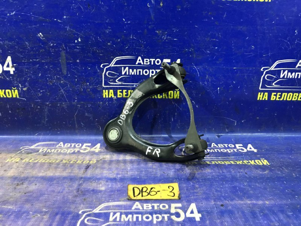 Рычаг передний правый Honda INTEGRA 2000