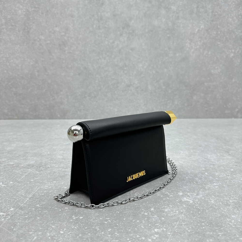 Jacquemus Rond Carre 19 cm