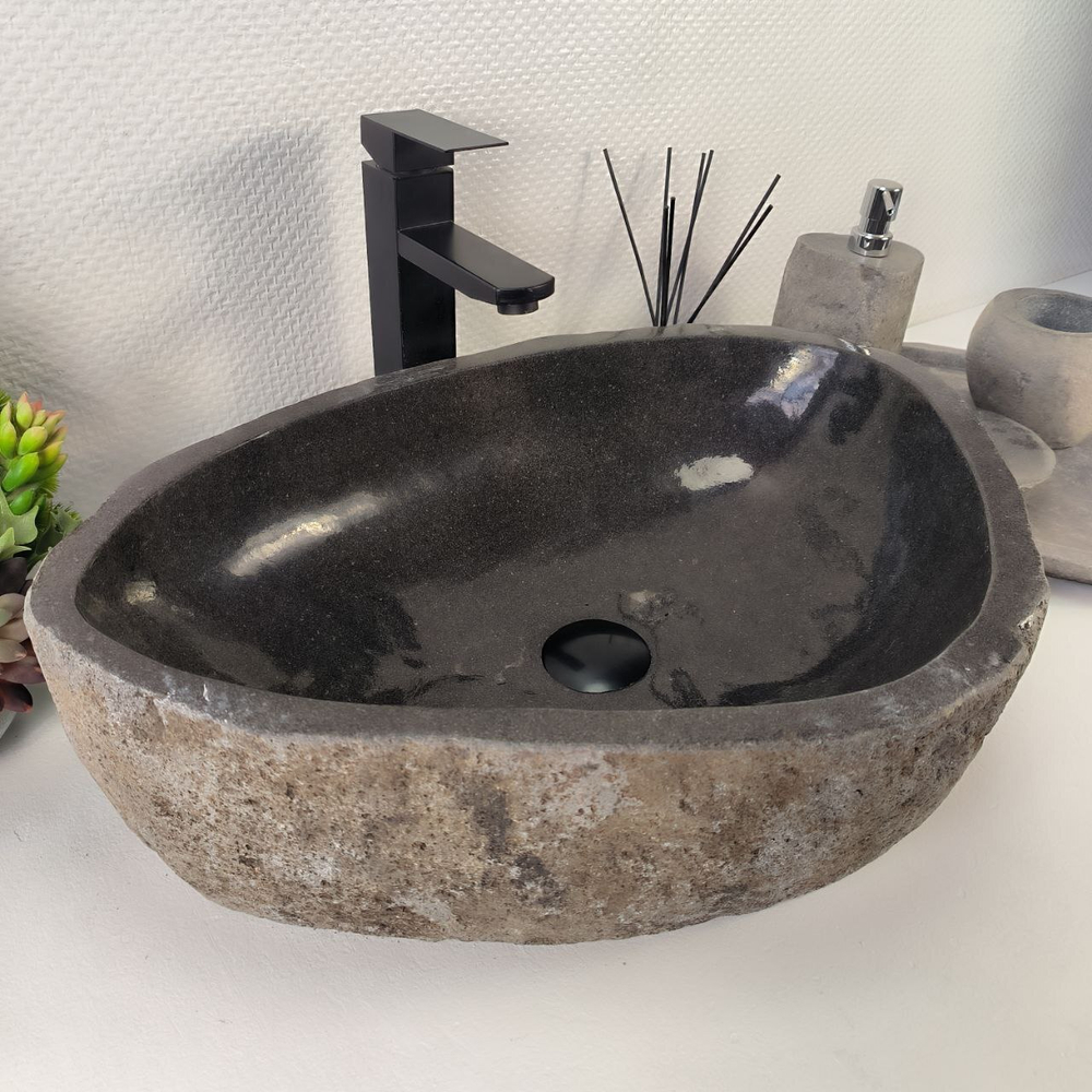 Раковина из речного камня RS-64863 57*40*15 0857