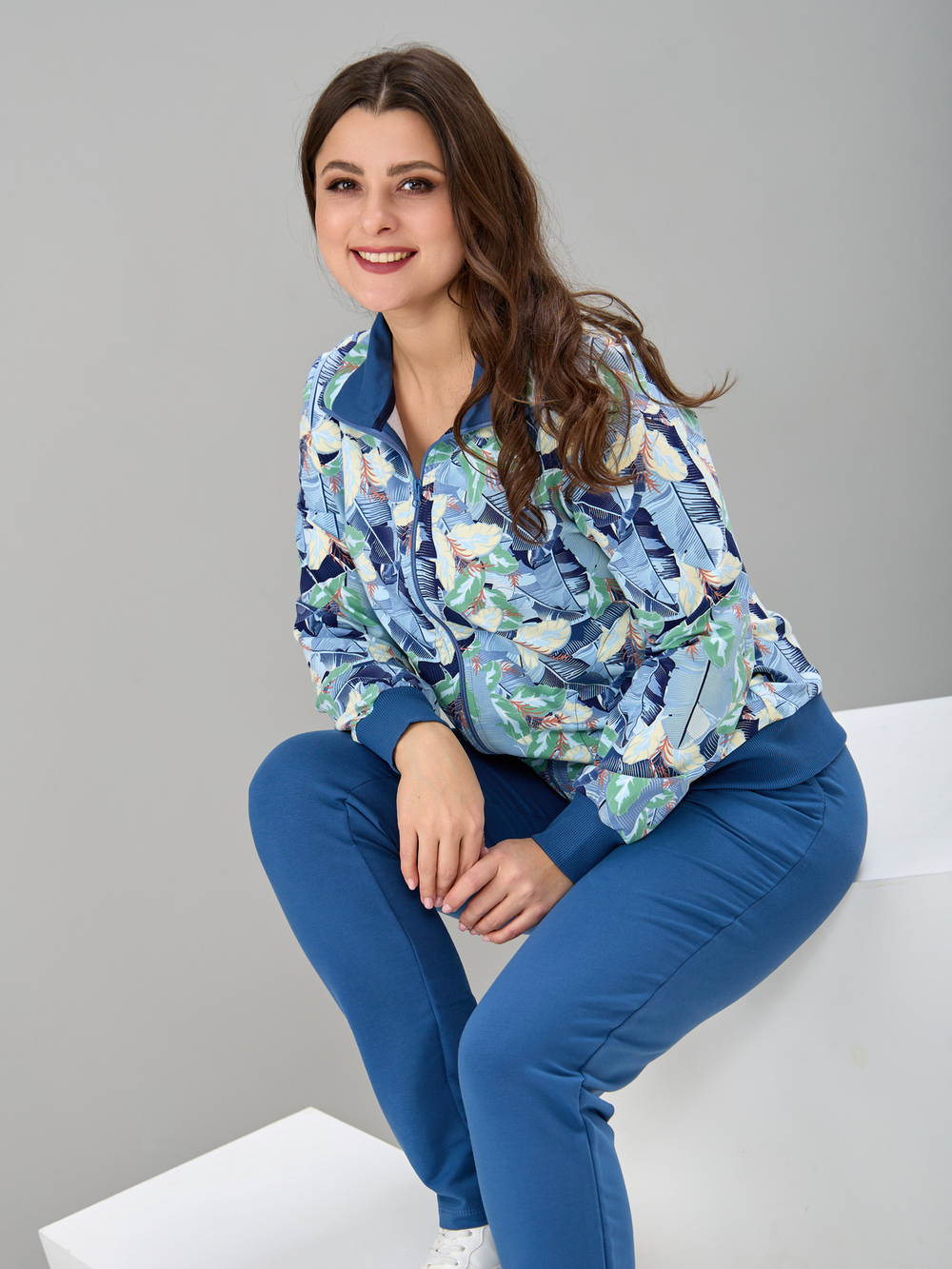 Костюм с брюками КБ-184/индиго-голубыелистья