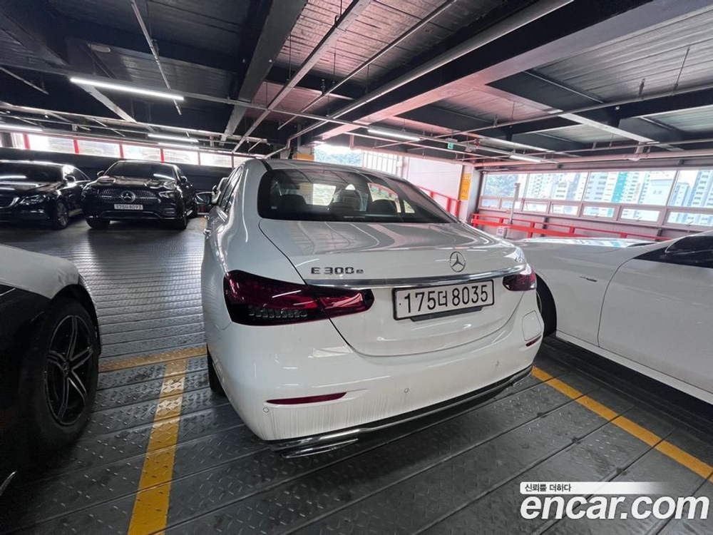 Mercedes-Benz E-Class W213 E300e 4MATIC Exclusive (06.2023)