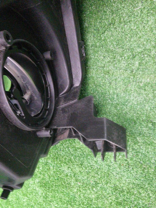 Фара левая Nissan X-Trail Т31 (2010-2015) ксенон