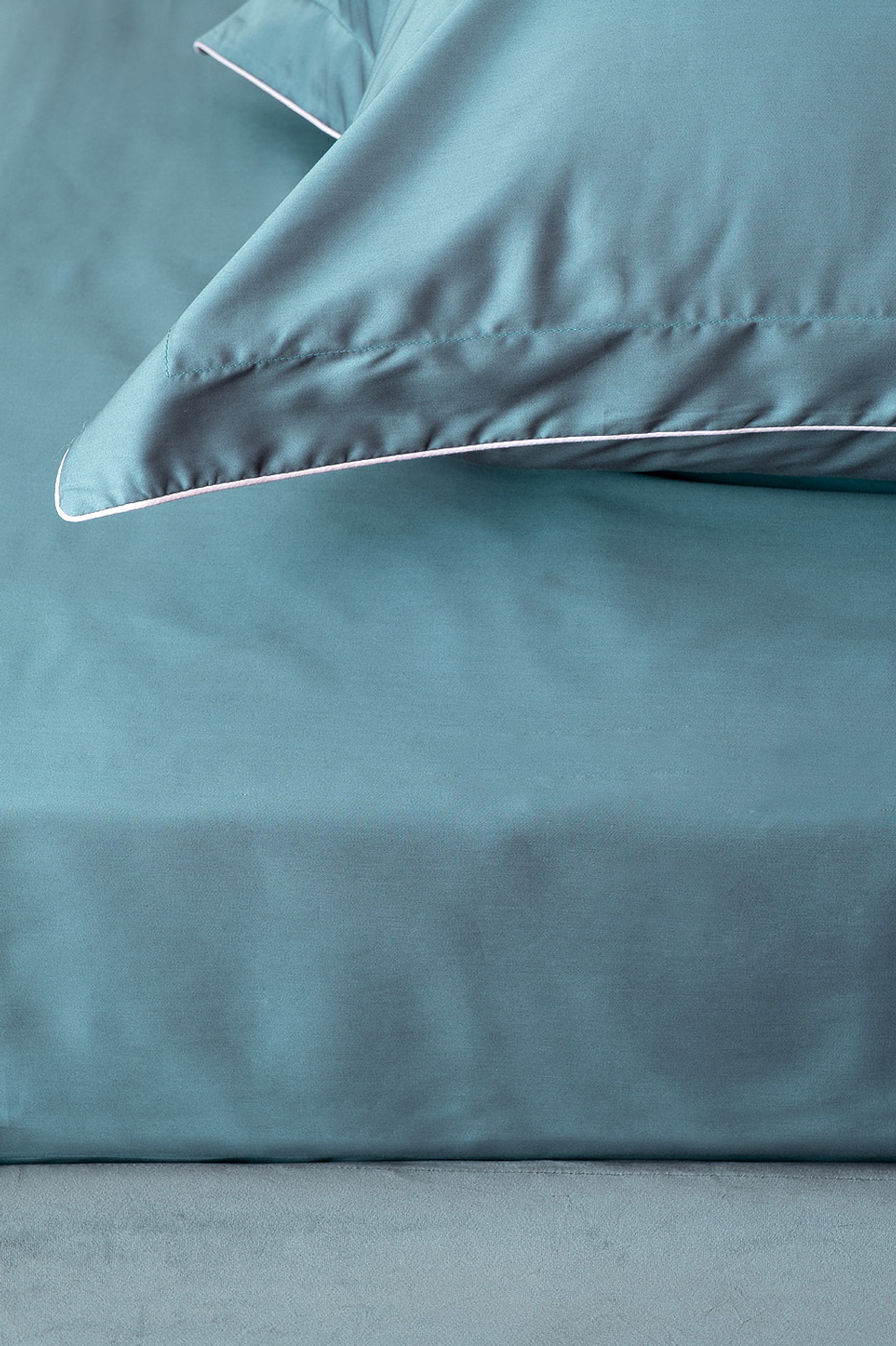 Простыня на резинке 160x200x30 Garda Decor зеленая