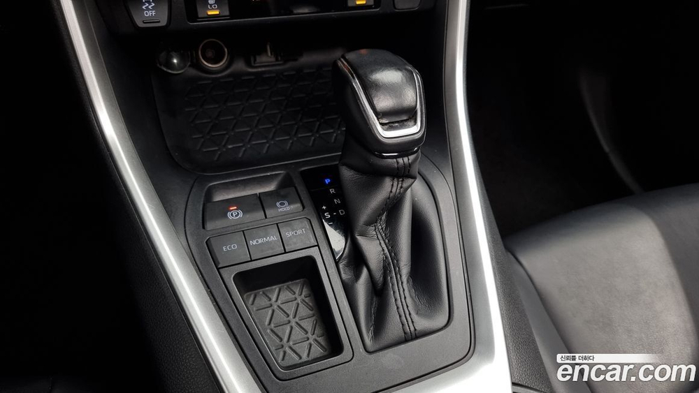 Toyota RAV4 5 Generation 2.5 2WD (11.2019)
