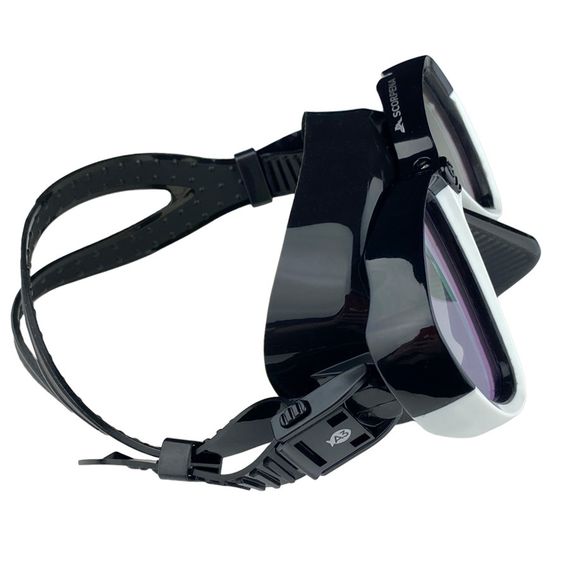 Маска с просветленными линзами Scorpena A3 черно-белая