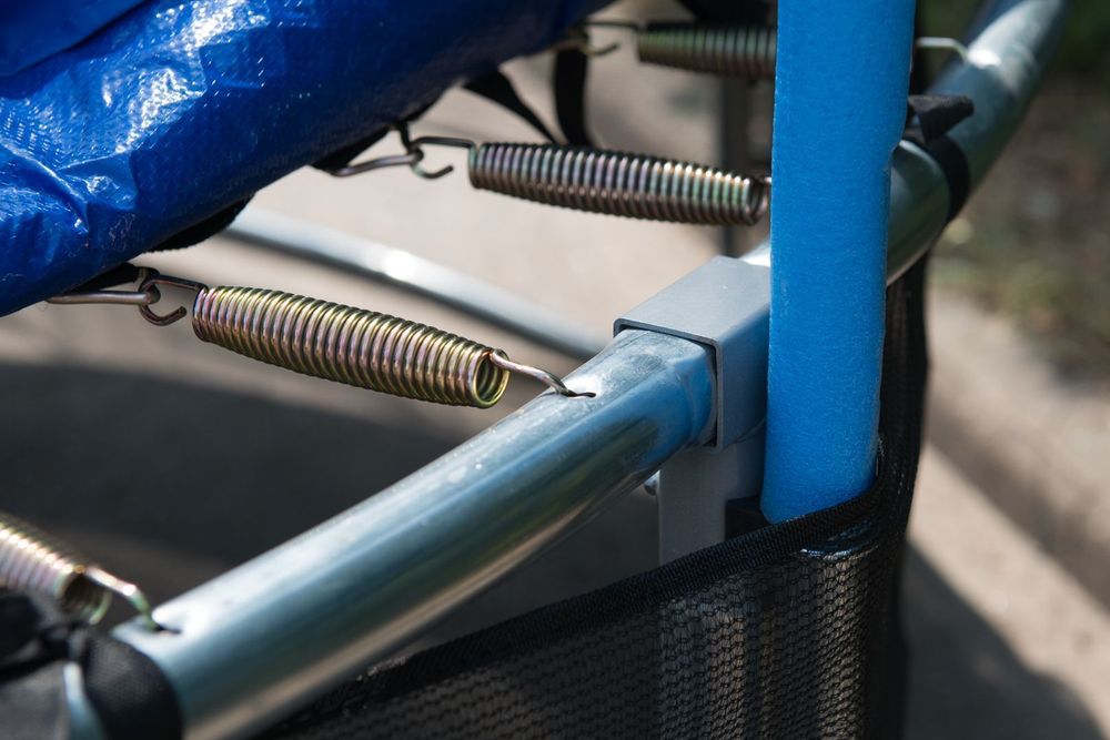 Батут Weengo "Winner Classic" (8 футов, верхняя и нижняя защитные сетки и лестница в комплекте)