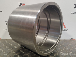 Втулка 21N-70-11181