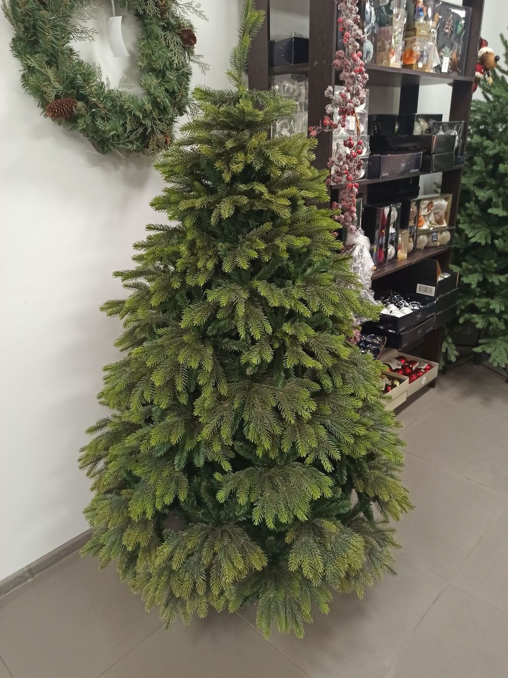 Ель искусственная «Богемская» (Литая+пвх) 270 см / 2.7 м