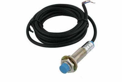 INNOCONT Индуктивный датчик, M12x1, L=61 мм, неэкранированный, зона срабатывания 4 мм, -25 +60 С, 12…24 VDC, IP65, выход: NPN NO, макс. ток 200 мА, кабель 2 м SL-12N4C