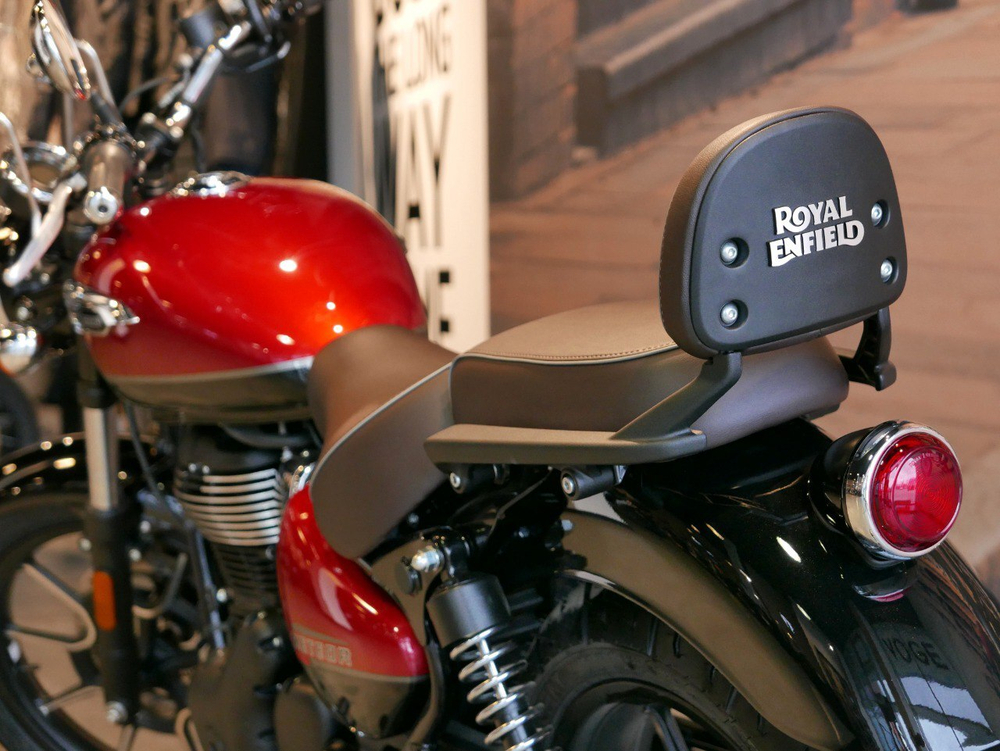 Royal Enfield Meteor 350 Supernova Red