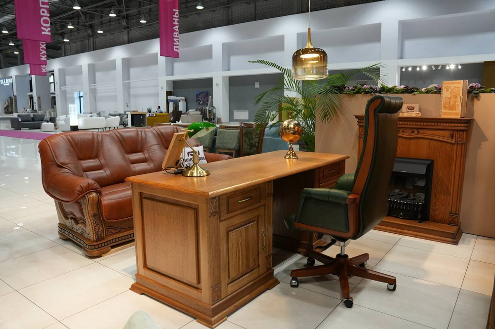 Кресло руководителя DM-056