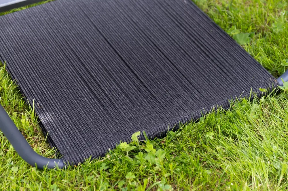 "Гранада" лаунж-зона из алюминия со столиком из HPL