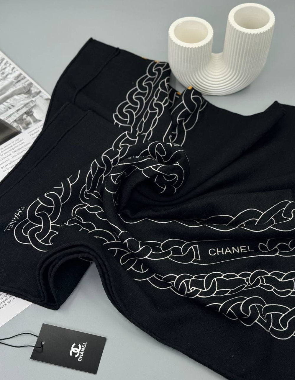 Платок CHANEL