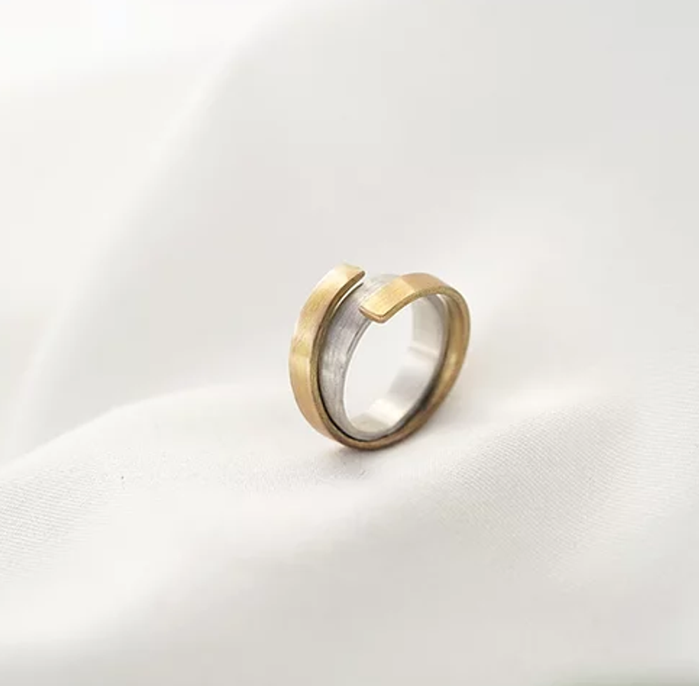 Кольцо Сторге