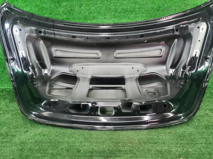 Крышка багажника Mercedes C W205 (2014-2023)