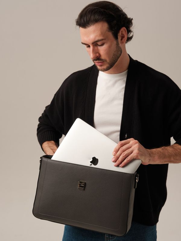 Мужская кожаная сумка Levi DBR 7115 темный лес