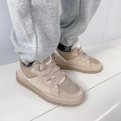 UGG Lowmel Boots Sand