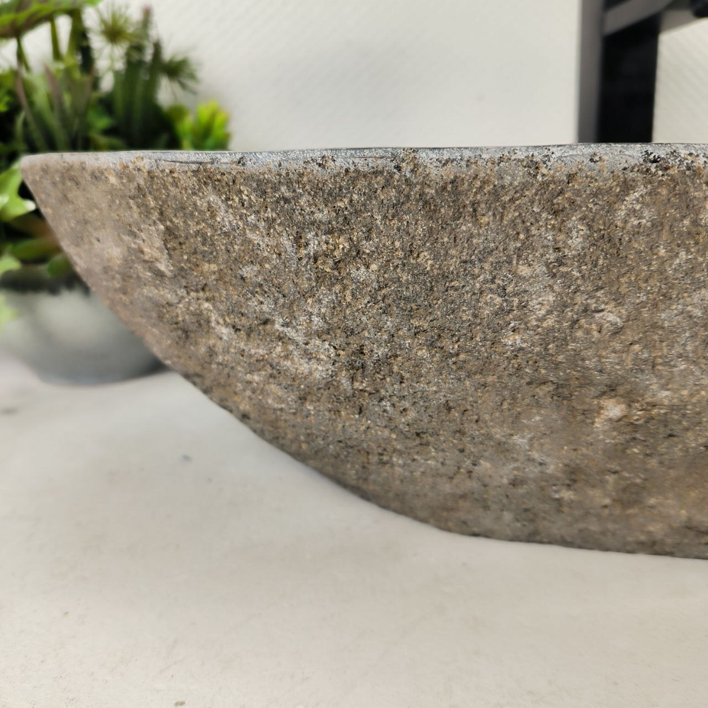 Раковина из речного камня RS-65129 66*35*15 0866