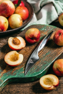 Нож кухонный овощной 7.1см Samura Alfa