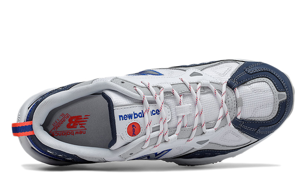 New Balance NB 703 comfortable and versatile low-cut outdoor functional shoes for men